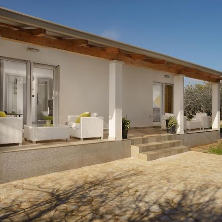 Apartments Elena Tia Медулин Экстерьер фото